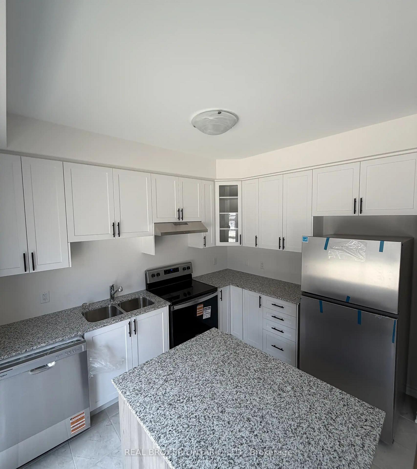 Photo 5 of 22 Brethet Heights, New Tecumseth, Beeton — HOMEH