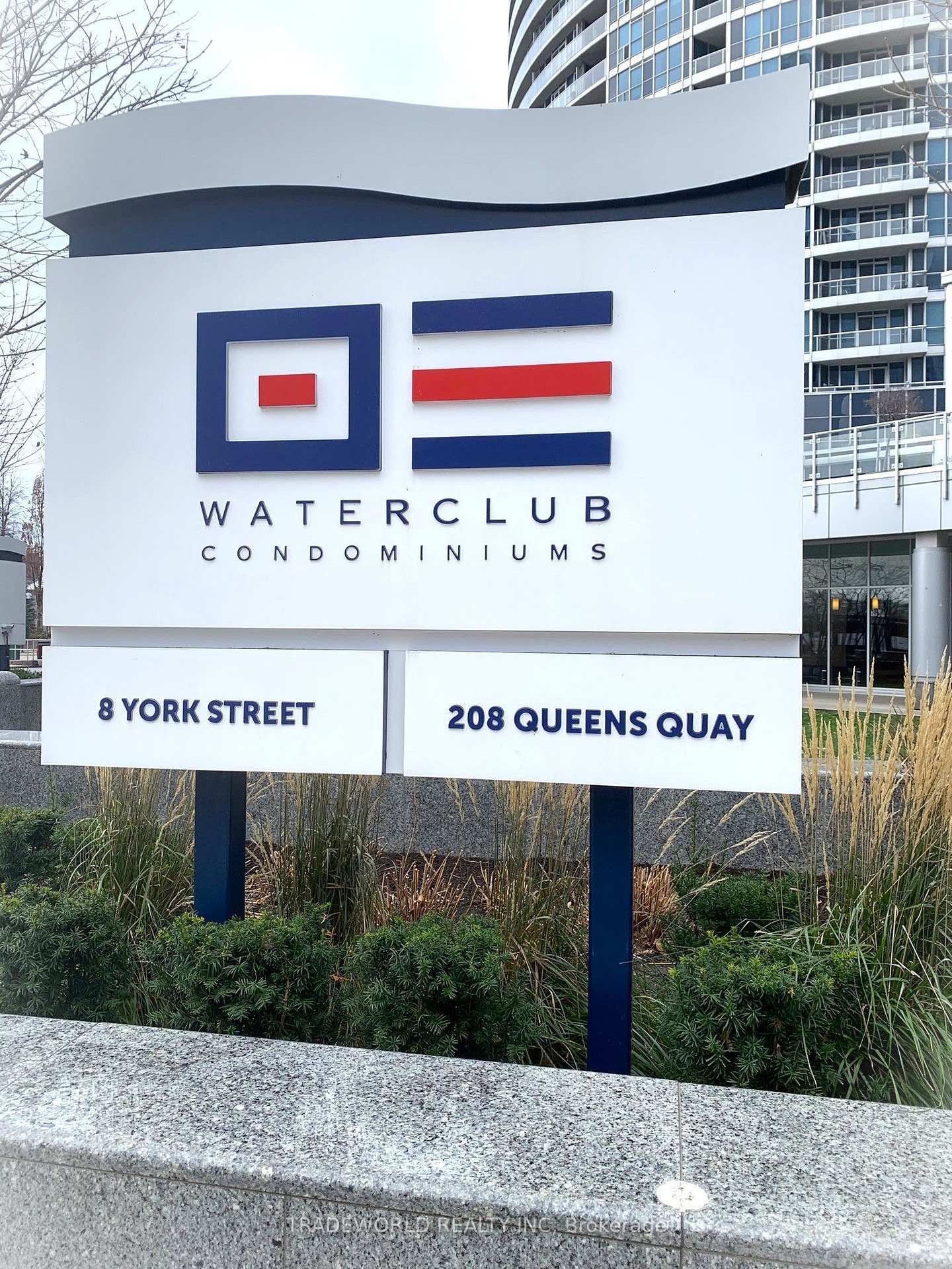 Photo 2 of Unit 3505, 208 Queens Quay W, Toronto, Waterfront Communities — HOMEH