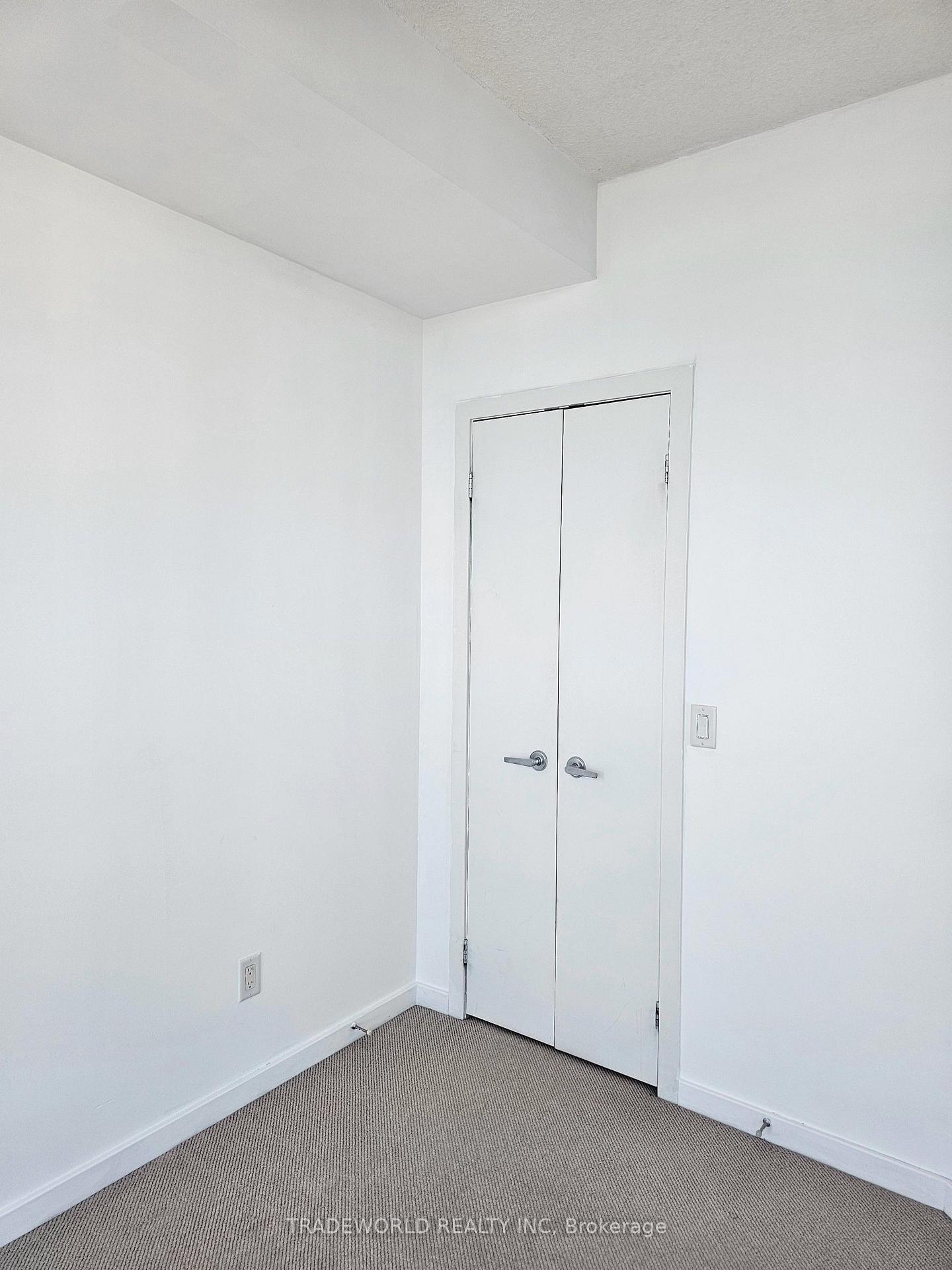 Photo 8 of Unit 3505, 208 Queens Quay W, Toronto, Waterfront Communities — HOMEH