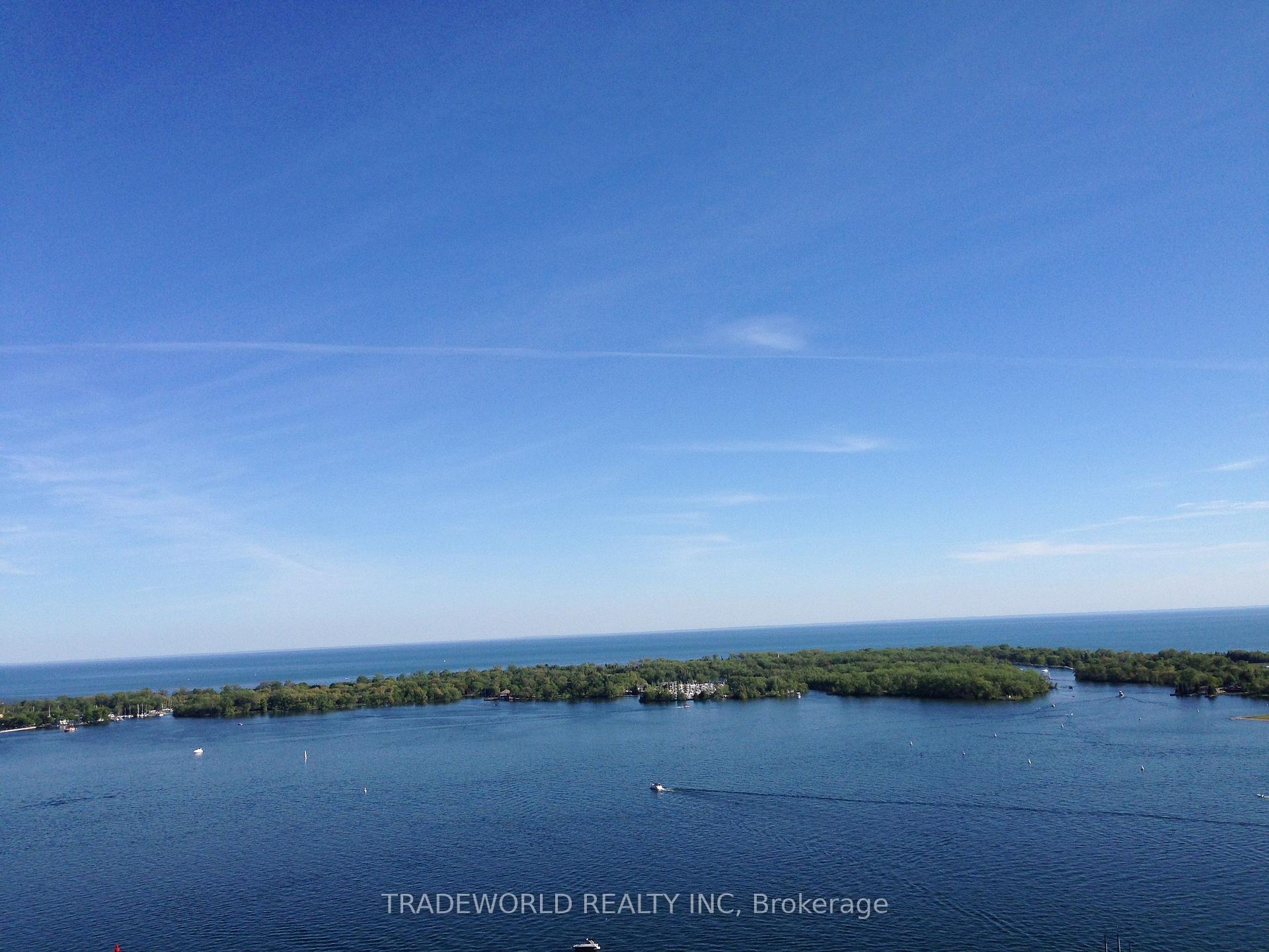 Photo 12 of Unit 3505, 208 Queens Quay W, Toronto, Waterfront Communities — HOMEH