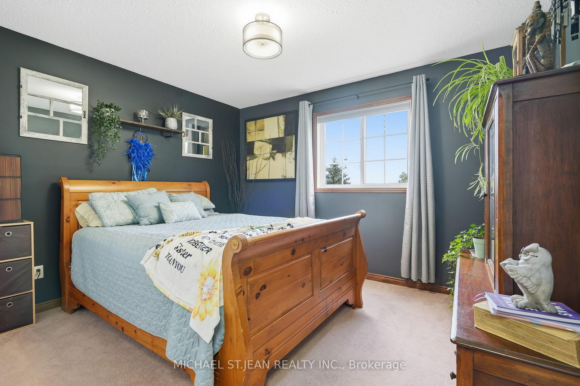 Photo 20 of 3557 Grimsby Road, Grimsby, Grimsby Escarpment — HOMEH