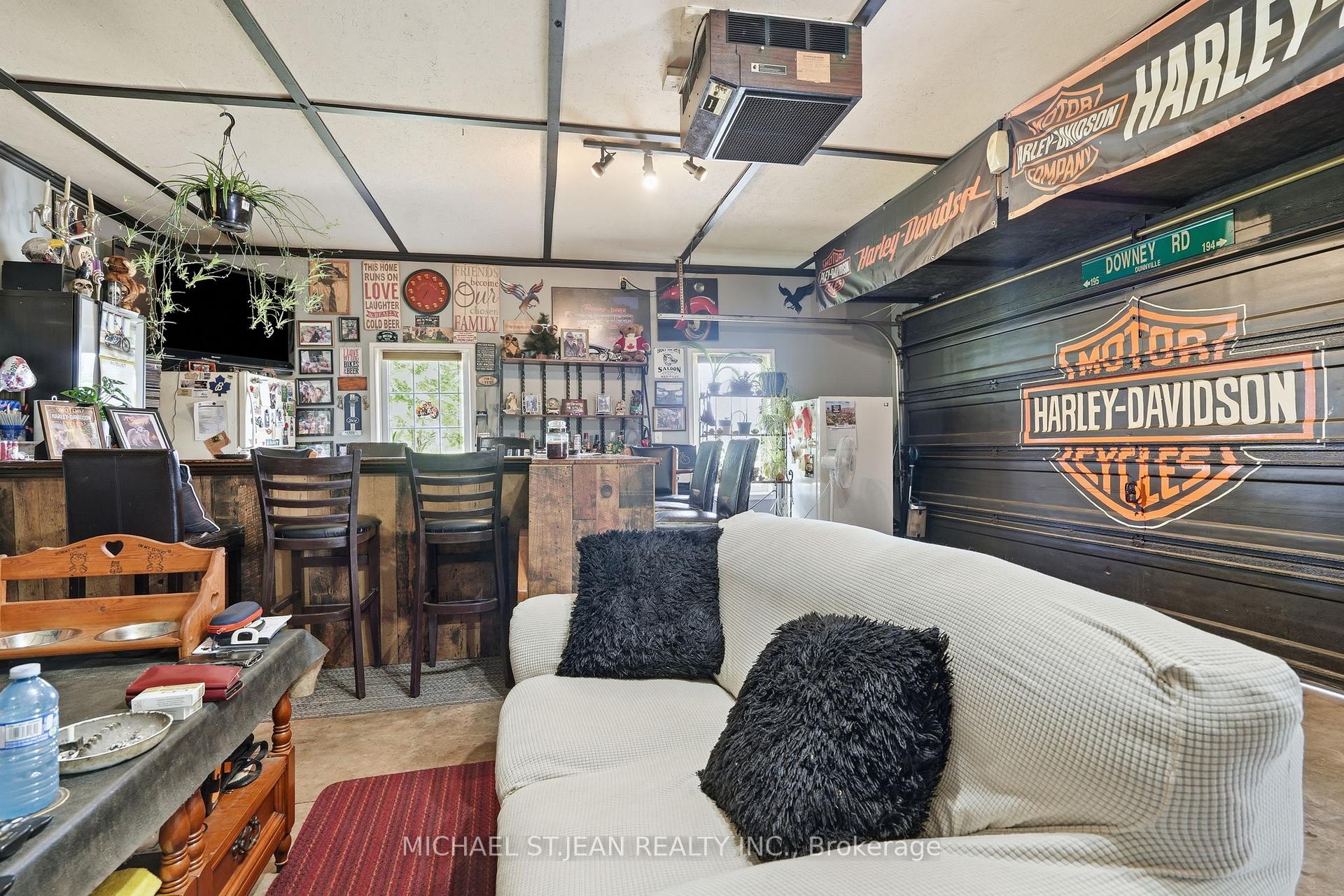 Photo 25 of 3557 Grimsby Road, Grimsby, Grimsby Escarpment — HOMEH