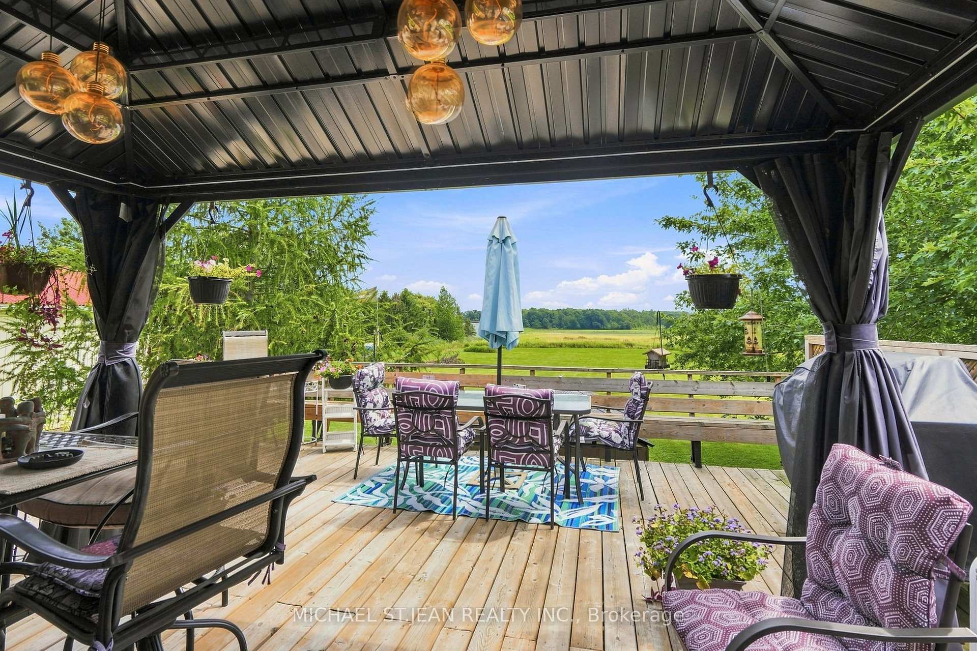 Photo 36 of 3557 Grimsby Road, Grimsby, Grimsby Escarpment — HOMEH