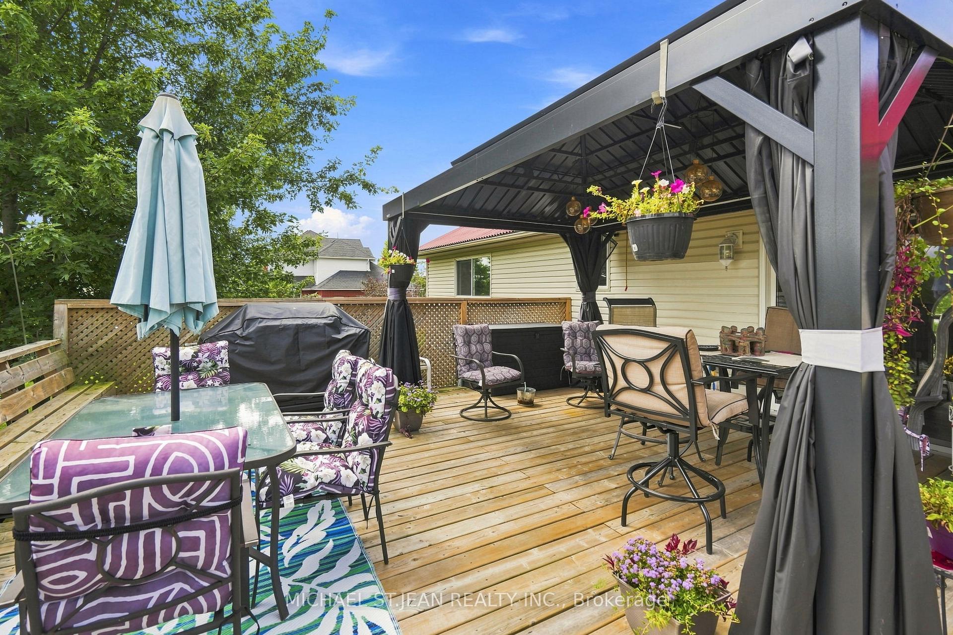 Photo 38 of 3557 Grimsby Road, Grimsby, Grimsby Escarpment — HOMEH