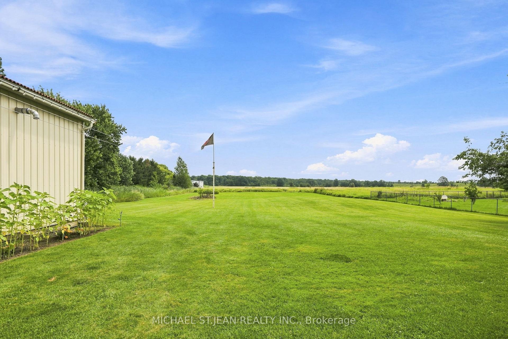 Photo 41 of 3557 Grimsby Road, Grimsby, Grimsby Escarpment — HOMEH