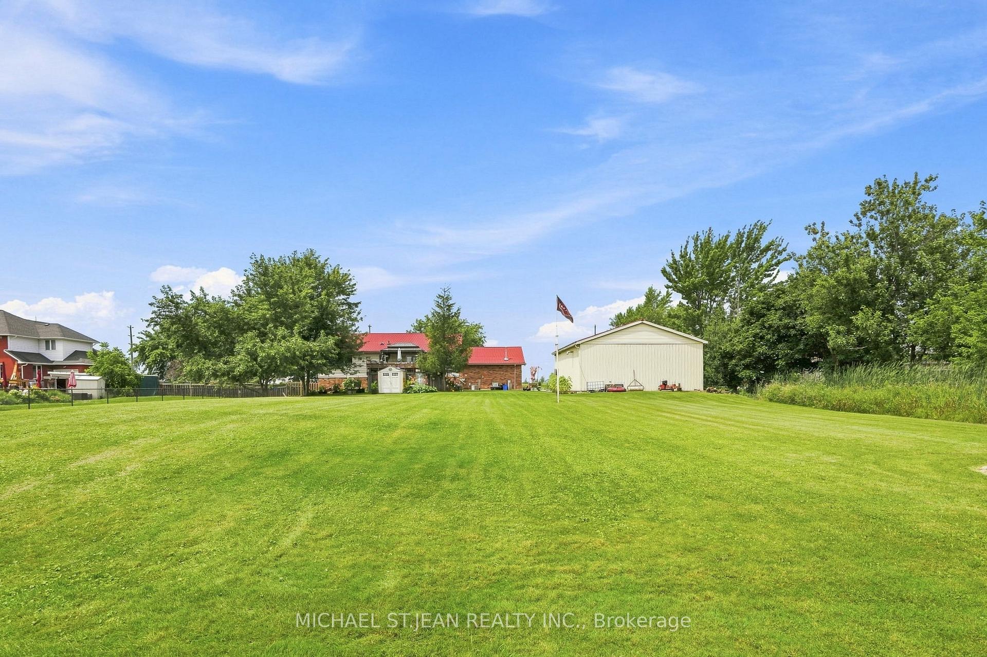Photo 42 of 3557 Grimsby Road, Grimsby, Grimsby Escarpment — HOMEH