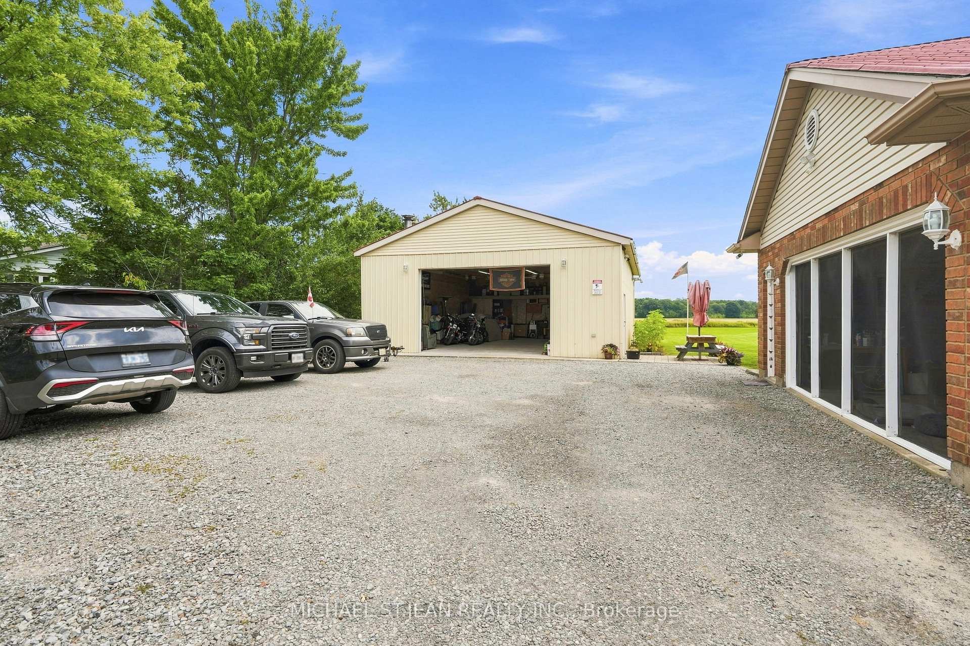 Photo 45 of 3557 Grimsby Road, Grimsby, Grimsby Escarpment — HOMEH