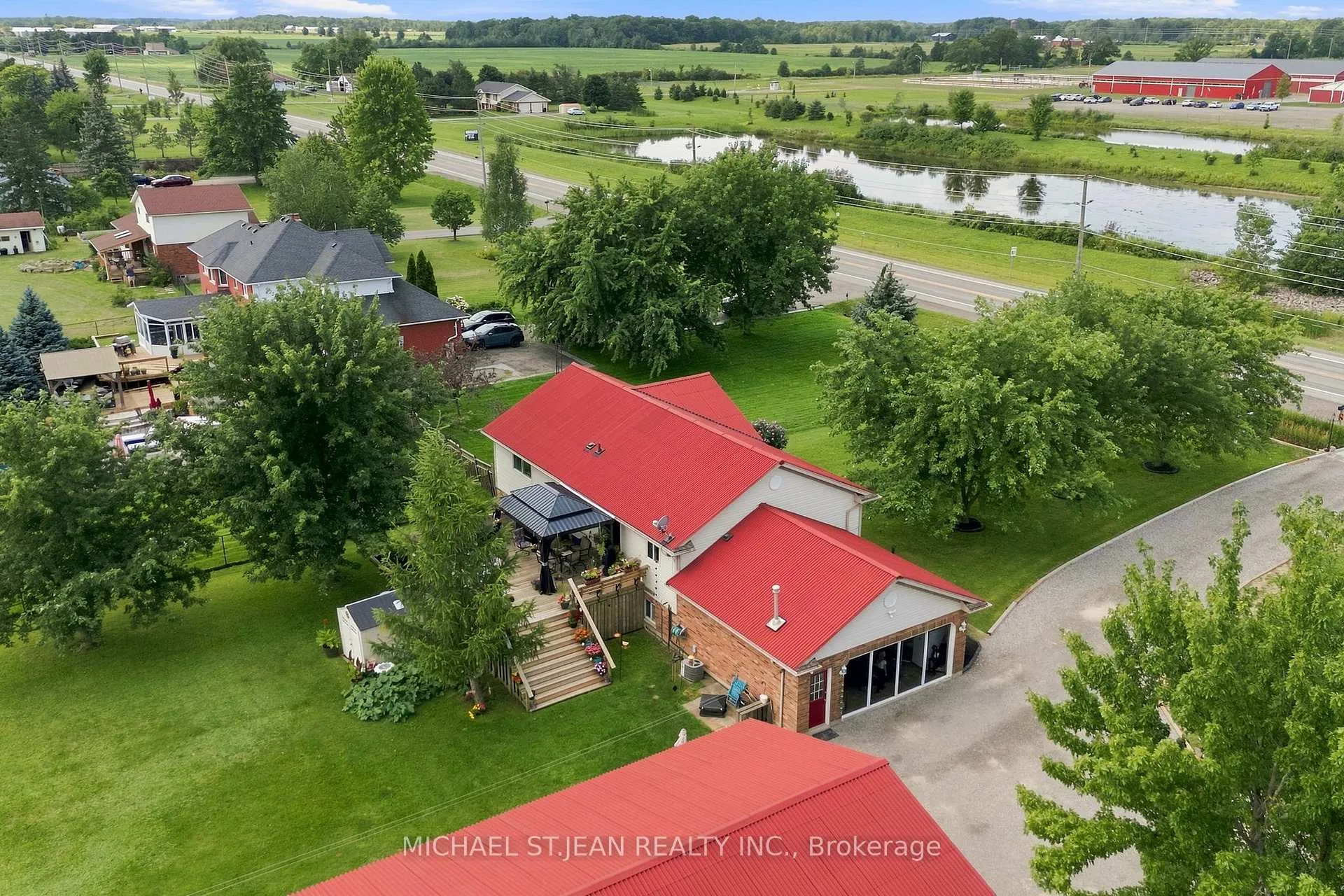Photo 48 of 3557 Grimsby Road, Grimsby, Grimsby Escarpment — HOMEH