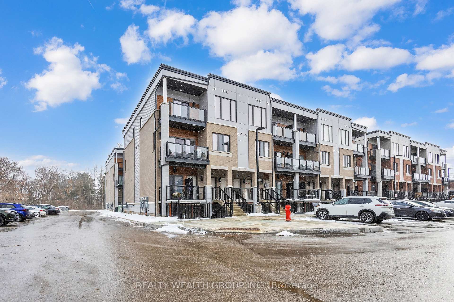 Photo of Unit 69, 25 Isherwood Avenue N