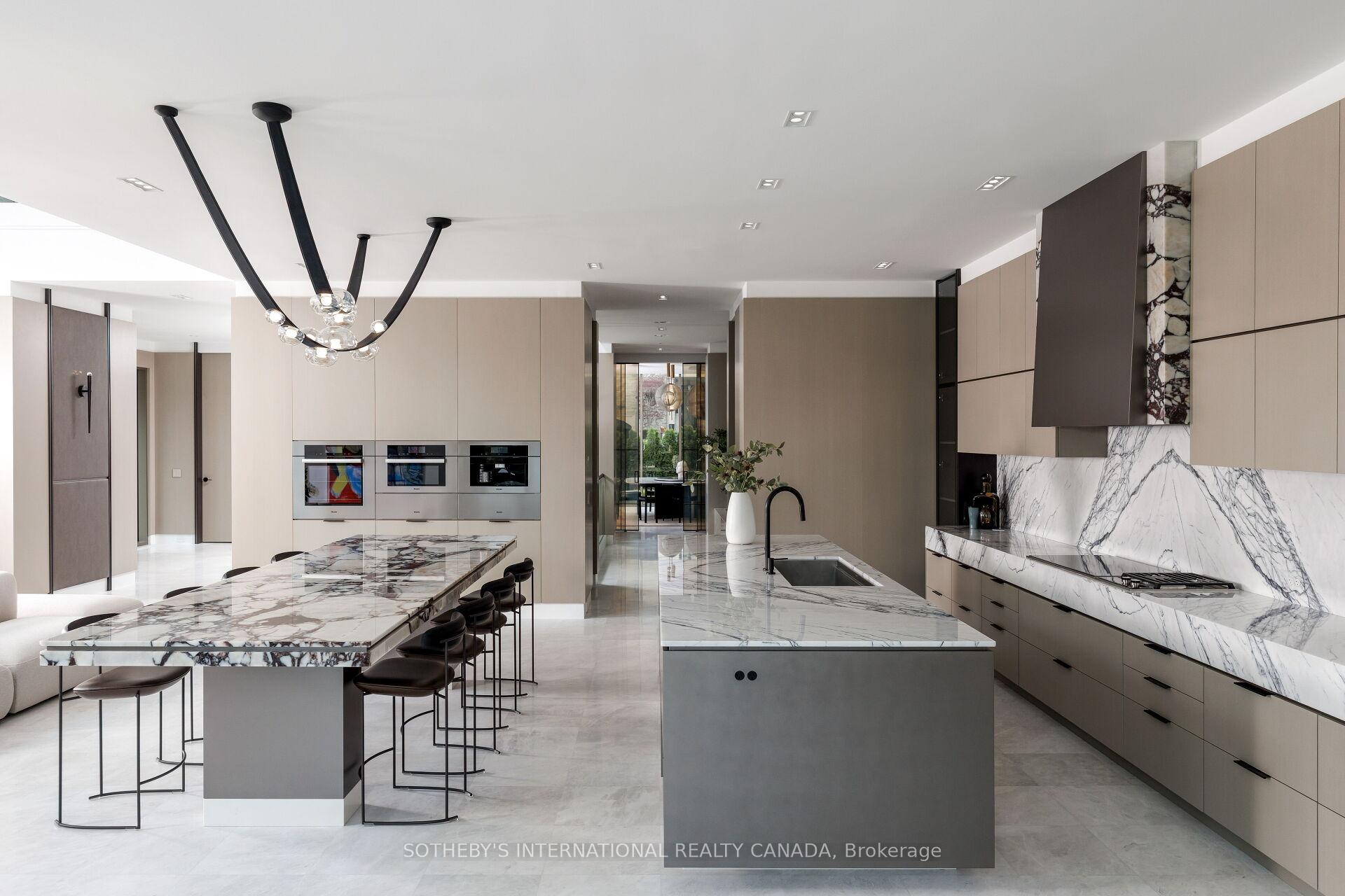 Photo 15 of 211 Dunvegan Road, Toronto, Forest Hill South — HOMEH