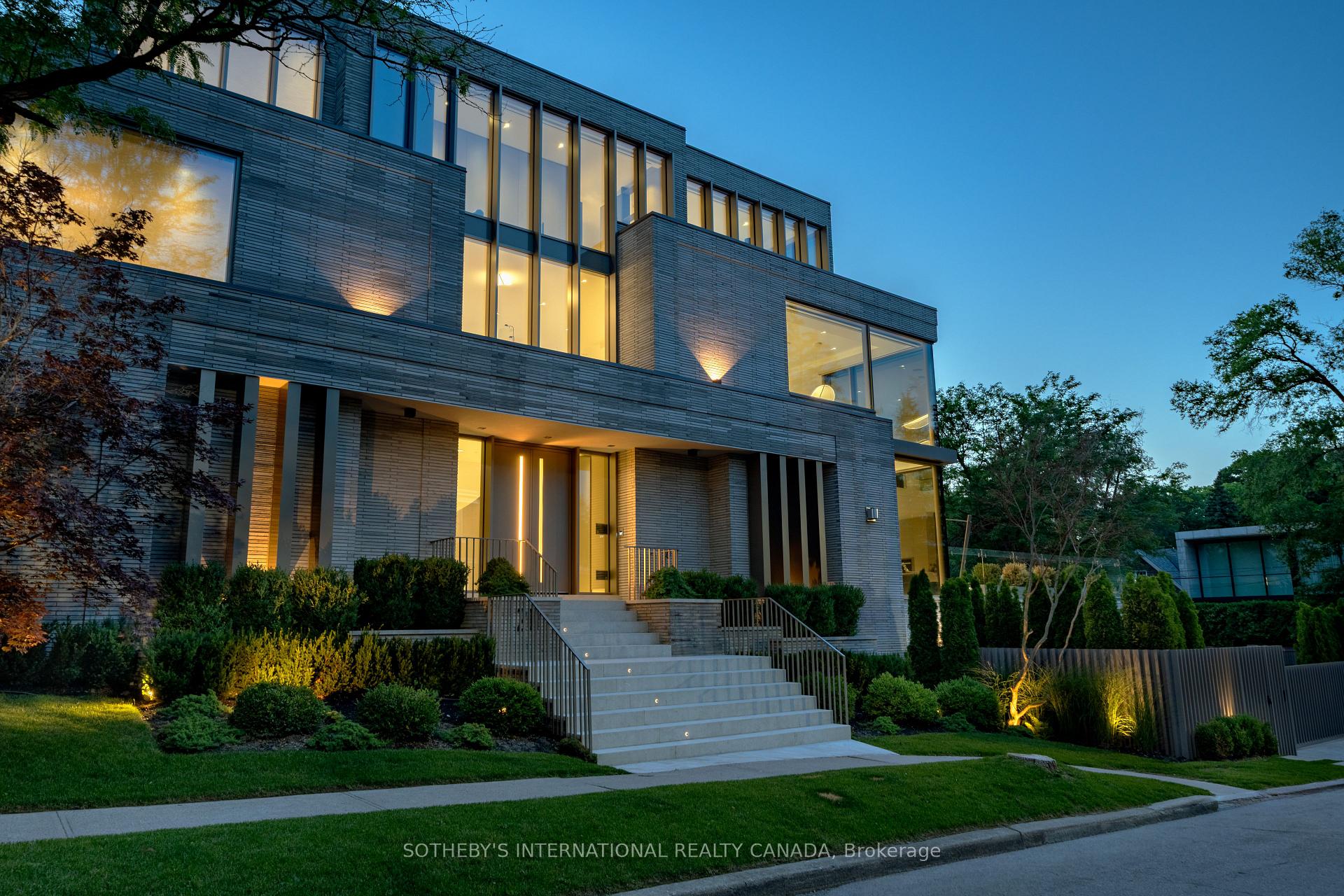 Photo 52 of 211 Dunvegan Road, Toronto, Forest Hill South — HOMEH