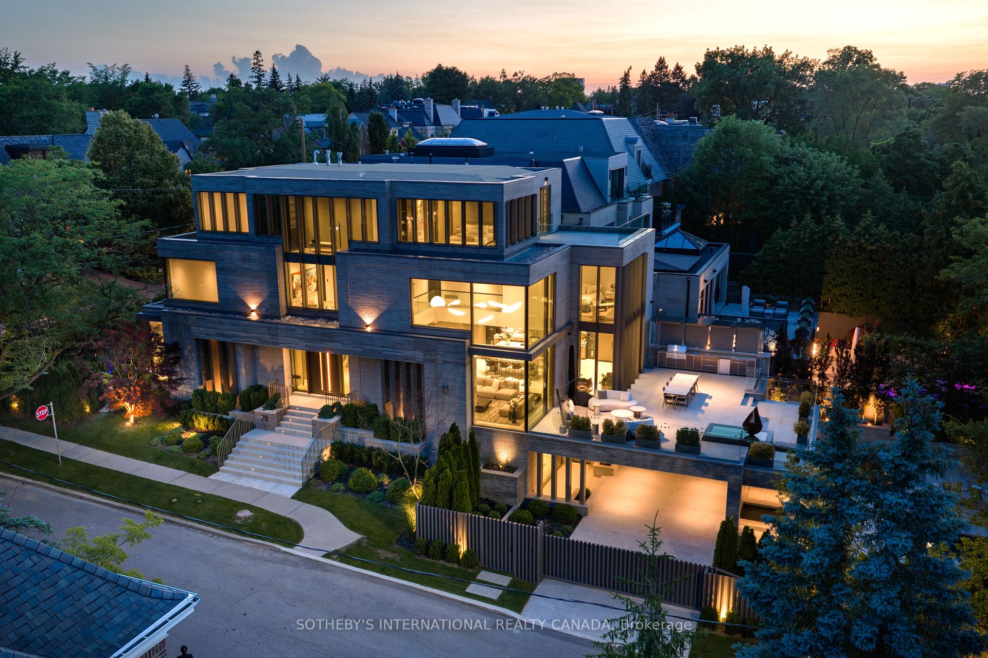 Photo 1 of 211 Dunvegan Road, Toronto, Forest Hill South — HOMEH