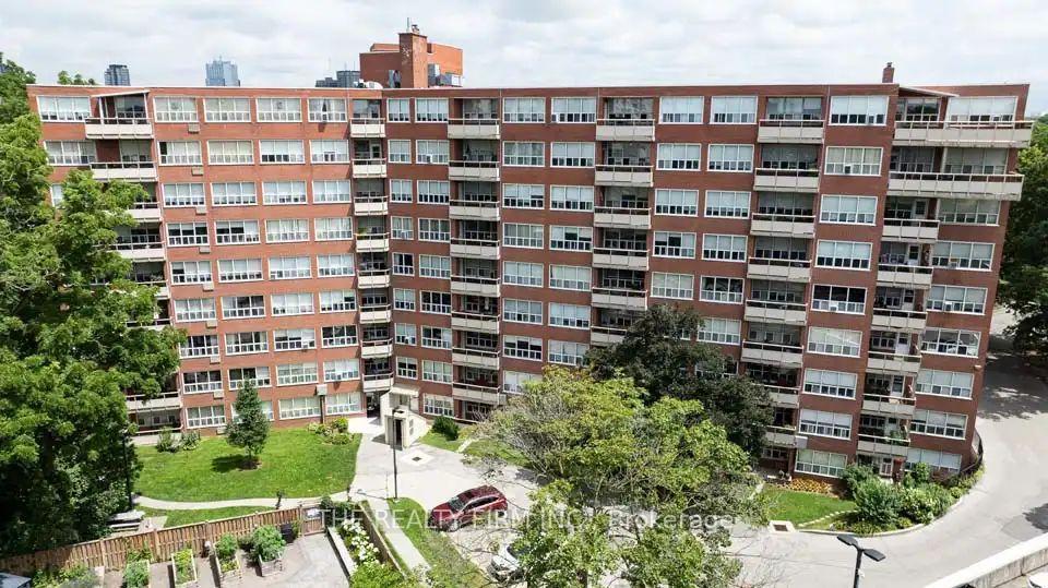 Photo 17 of Unit 209, 10 Beechwood Place, London, South F — HOMEH