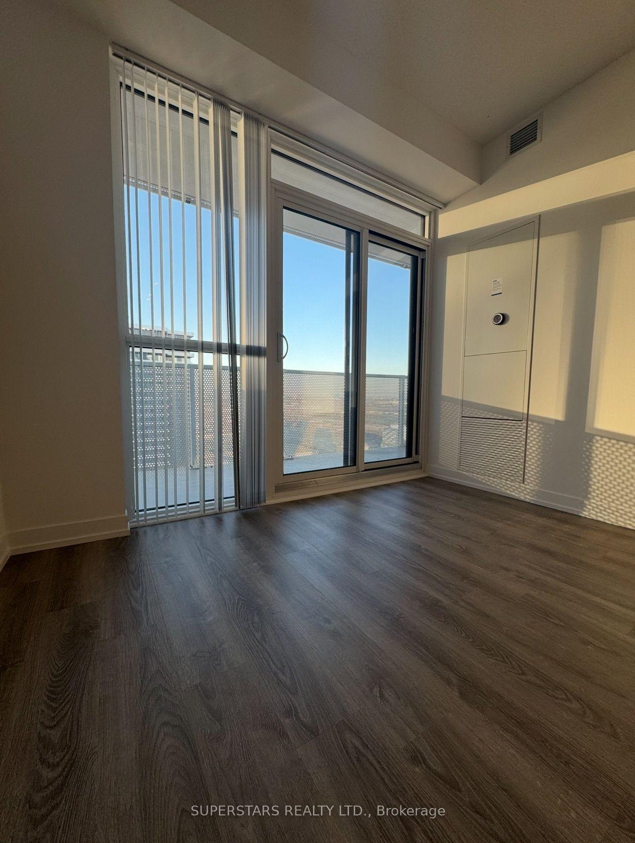 Photo 6 of Unit 4517, 195 Commerce Street, Vaughan, Vaughan Corporate Centre — HOMEH