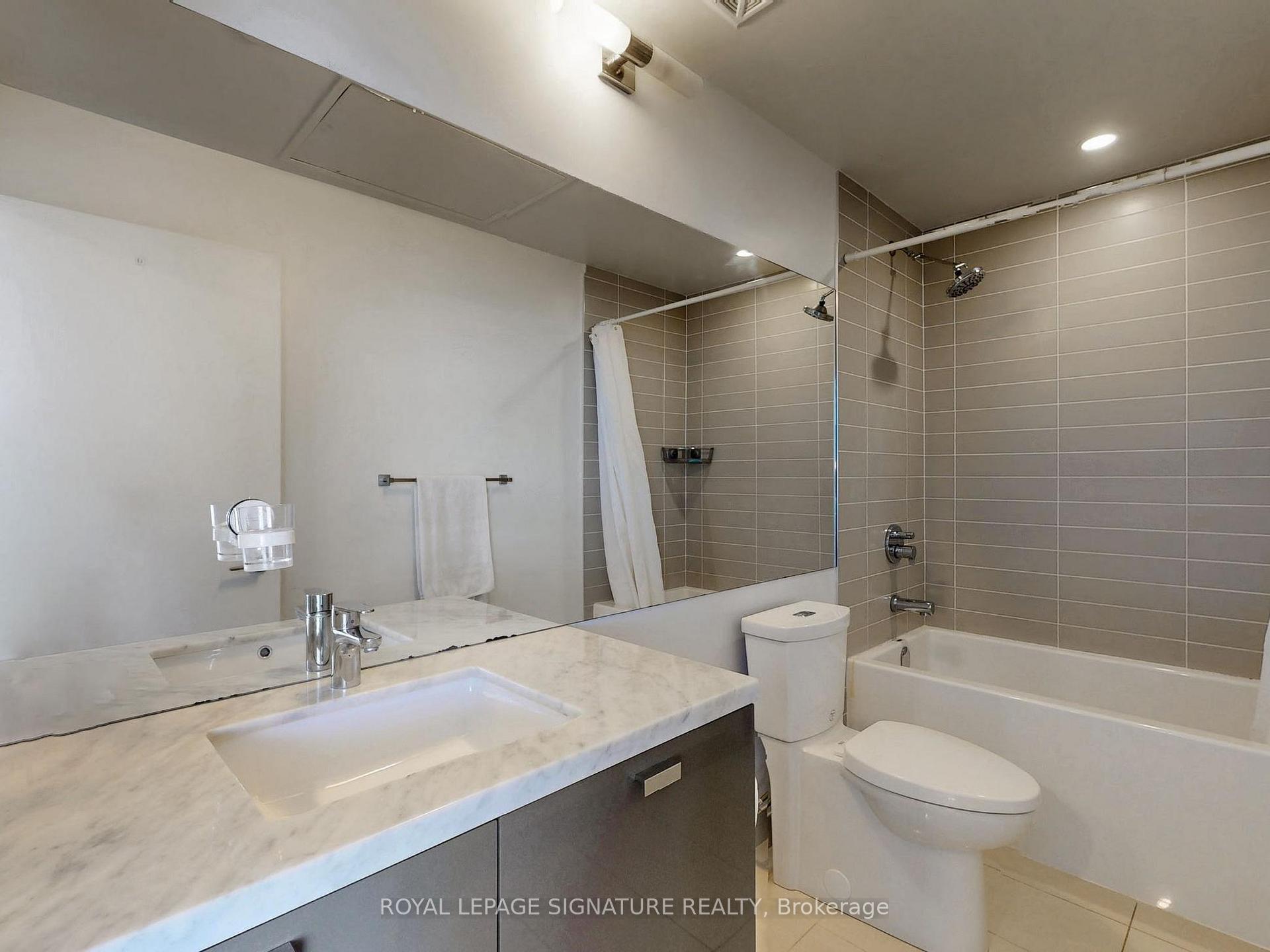 Photo 12 of Unit 2601, 290 Adelaide Street W, Toronto, Waterfront Communities — HOMEH