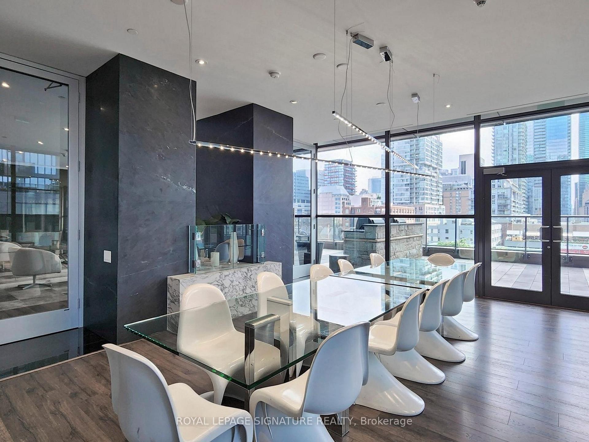 Photo 17 of Unit 2601, 290 Adelaide Street W, Toronto, Waterfront Communities — HOMEH