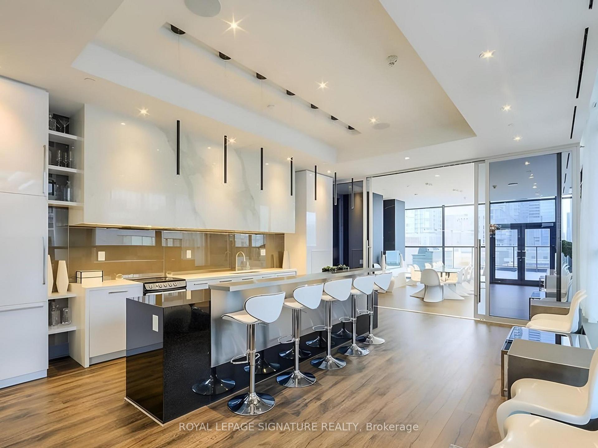 Photo 18 of Unit 2601, 290 Adelaide Street W, Toronto, Waterfront Communities — HOMEH