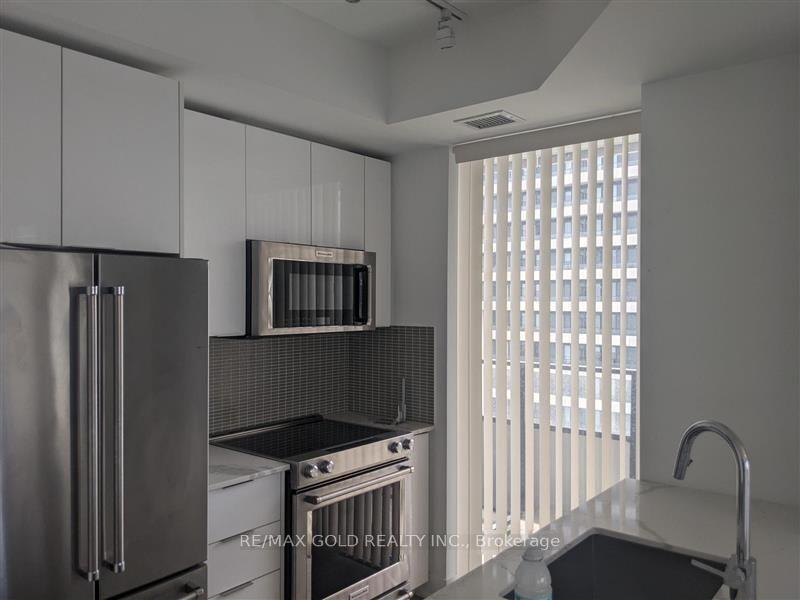 Photo 4 of Unit 3803, 20 Shore Breeze Drive, Etobicoke, Mimico — HOMEH