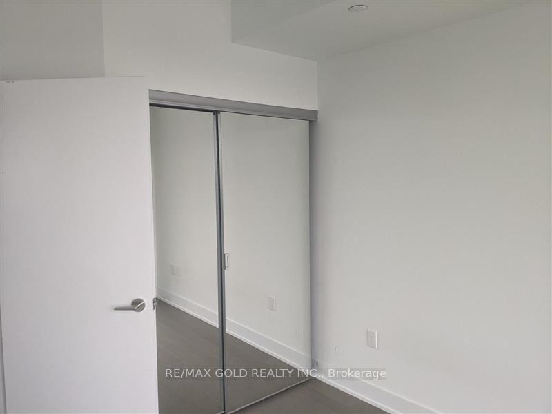 Photo 6 of Unit 3803, 20 Shore Breeze Drive, Etobicoke, Mimico — HOMEH