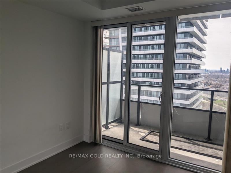 Photo 7 of Unit 3803, 20 Shore Breeze Drive, Etobicoke, Mimico — HOMEH