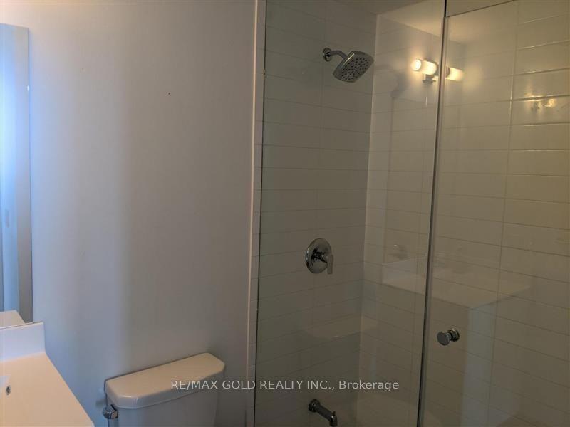 Photo 11 of Unit 3803, 20 Shore Breeze Drive, Etobicoke, Mimico — HOMEH