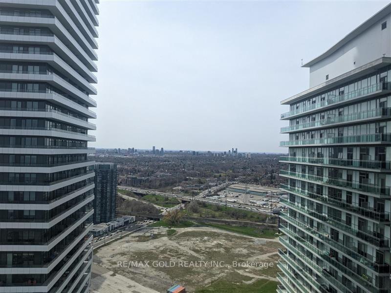 Photo 13 of Unit 3803, 20 Shore Breeze Drive, Etobicoke, Mimico — HOMEH