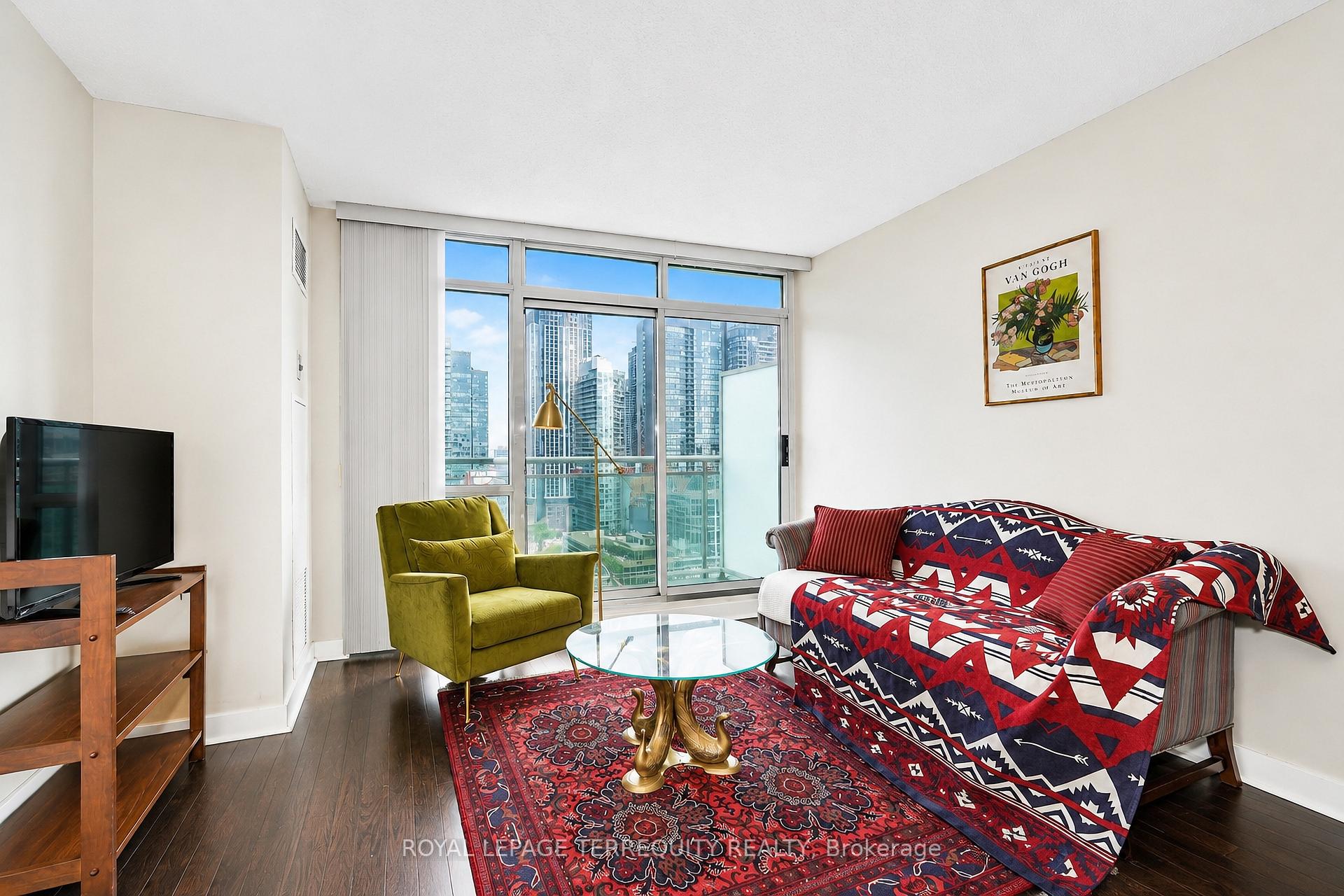 Photo 7 of Unit 2907, 397 Front Street W, Toronto, Waterfront Communities — HOMEH