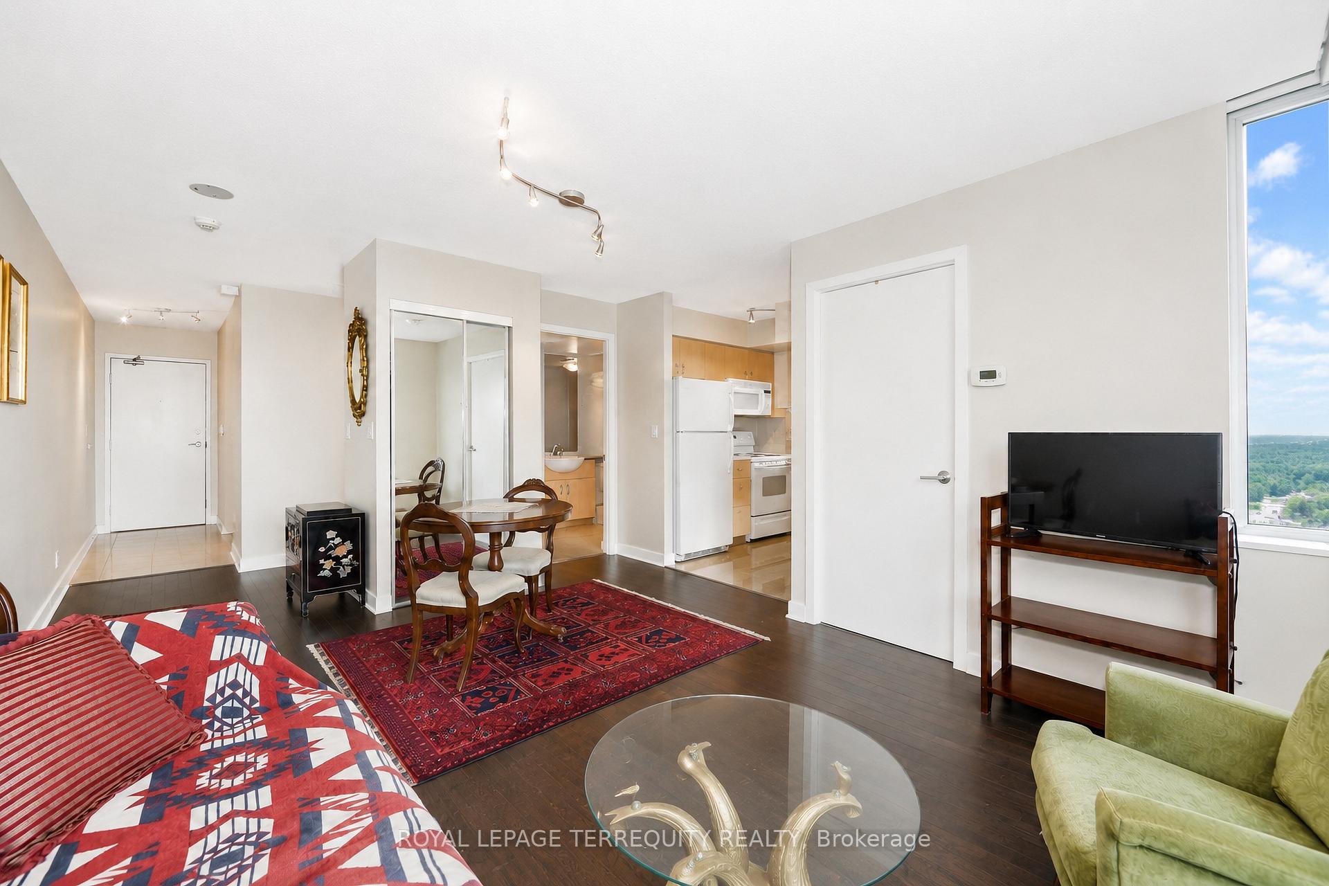 Photo 9 of Unit 2907, 397 Front Street W, Toronto, Waterfront Communities — HOMEH