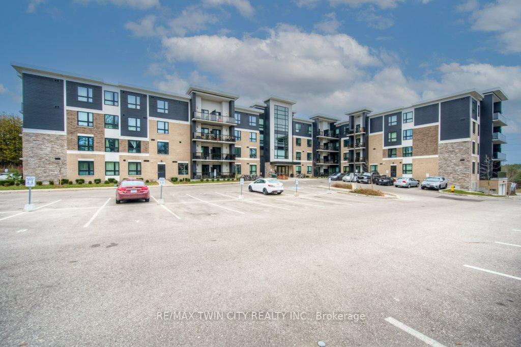 Front of Unit 305, 1280 Gordon Street