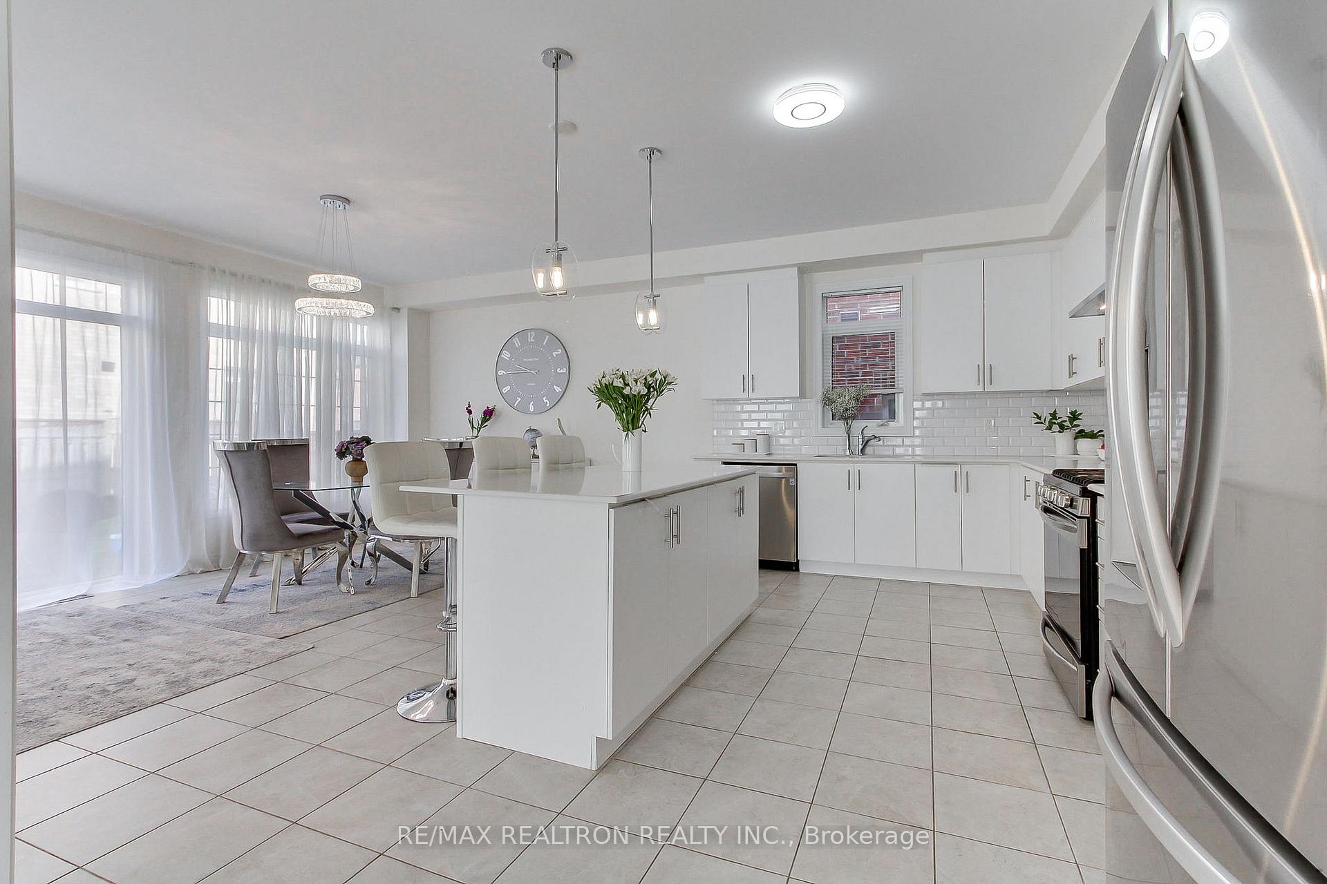 Photo 18 of 2236 Lozenby Street, Innisfil, Alcona — HOMEH