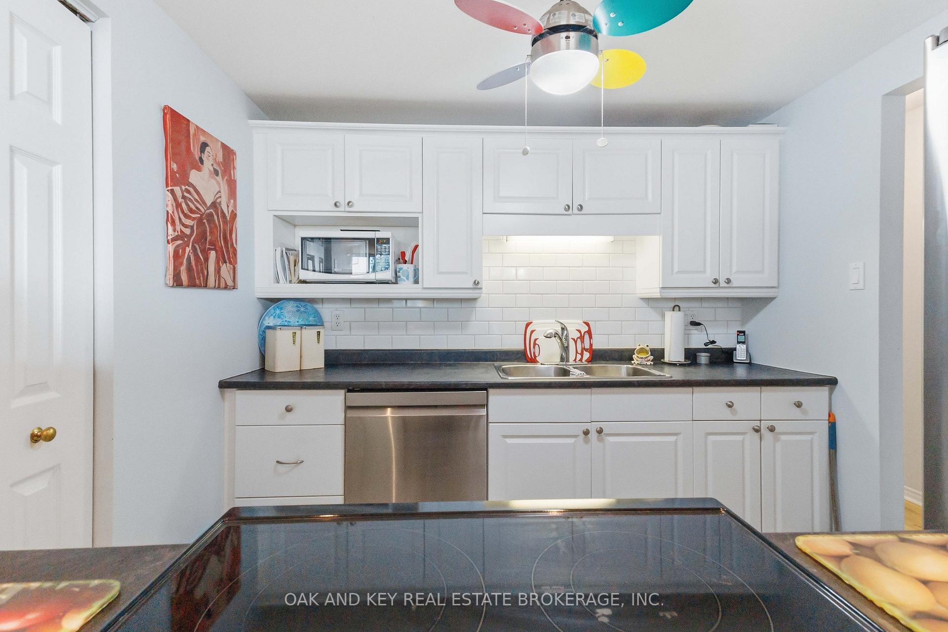 Photo 12 of Unit 804, 155 Kent Street, London, East F — HOMEH