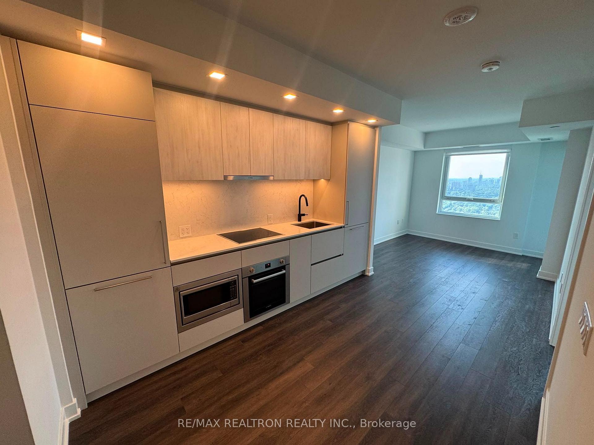 Photo 5 of Unit 4306, 609 Sherbourne Street, Toronto, North St. James Town — HOMEH