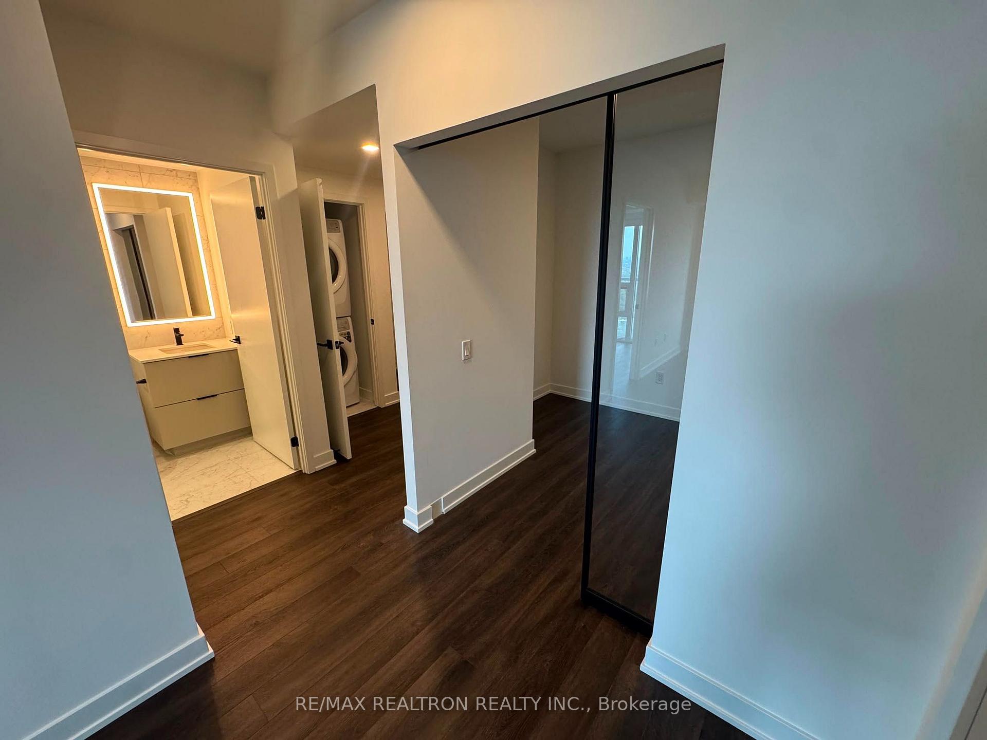 Photo 7 of Unit 4306, 609 Sherbourne Street, Toronto, North St. James Town — HOMEH