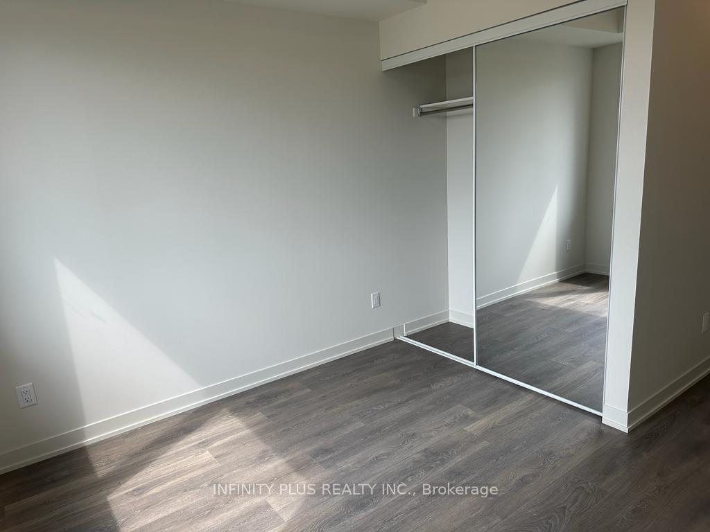 Photo 6 of Unit 209, 62 Sky Harbour Drive, Brampton, Bram West — HOMEH