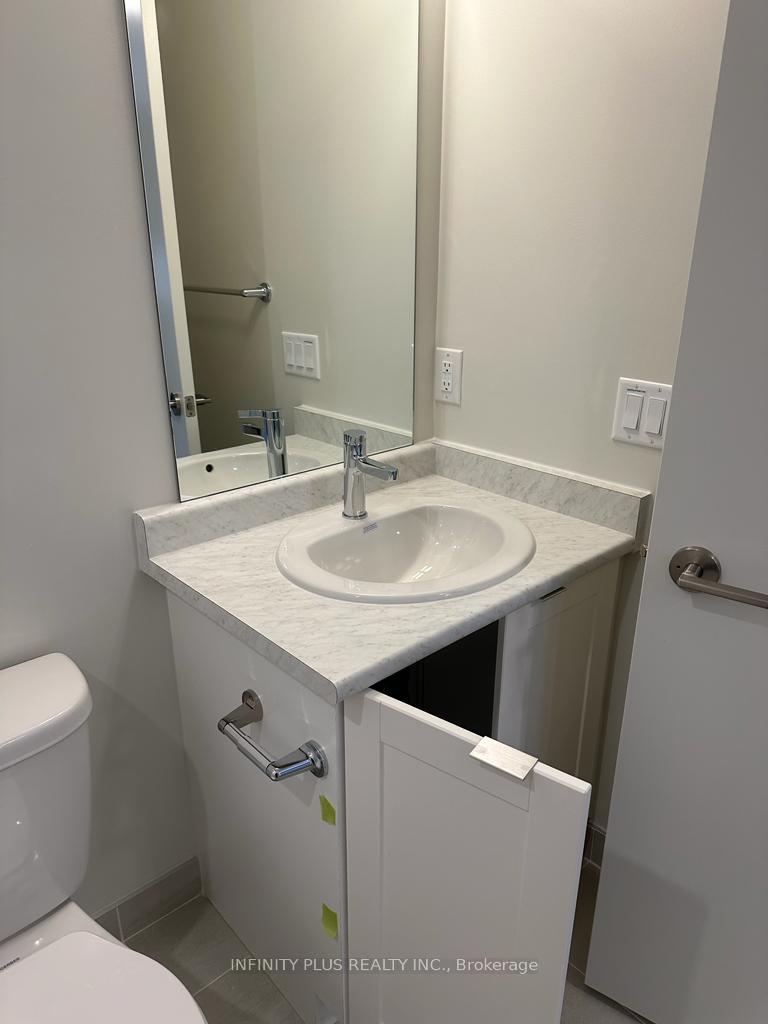 Photo 8 of Unit 209, 62 Sky Harbour Drive, Brampton, Bram West — HOMEH