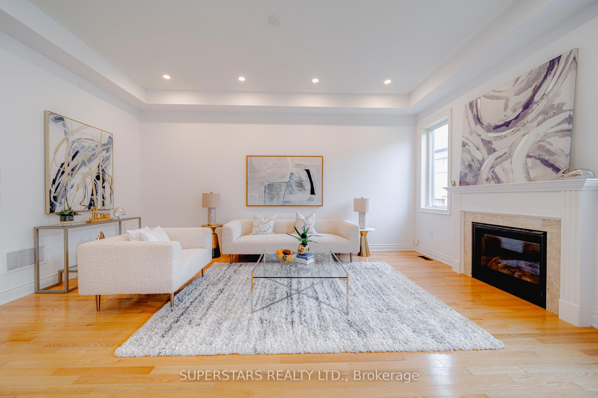 Photo 4 of 6 Temple Avenue, East Gwillimbury, Sharon — HOMEH