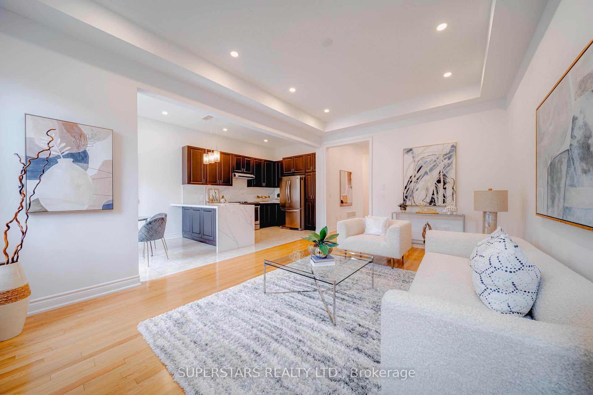Photo 6 of 6 Temple Avenue, East Gwillimbury, Sharon — HOMEH