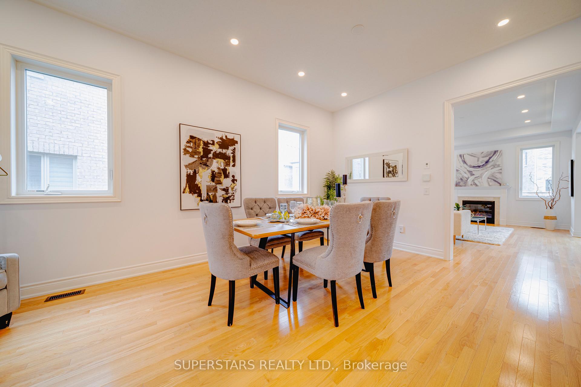 Photo 7 of 6 Temple Avenue, East Gwillimbury, Sharon — HOMEH