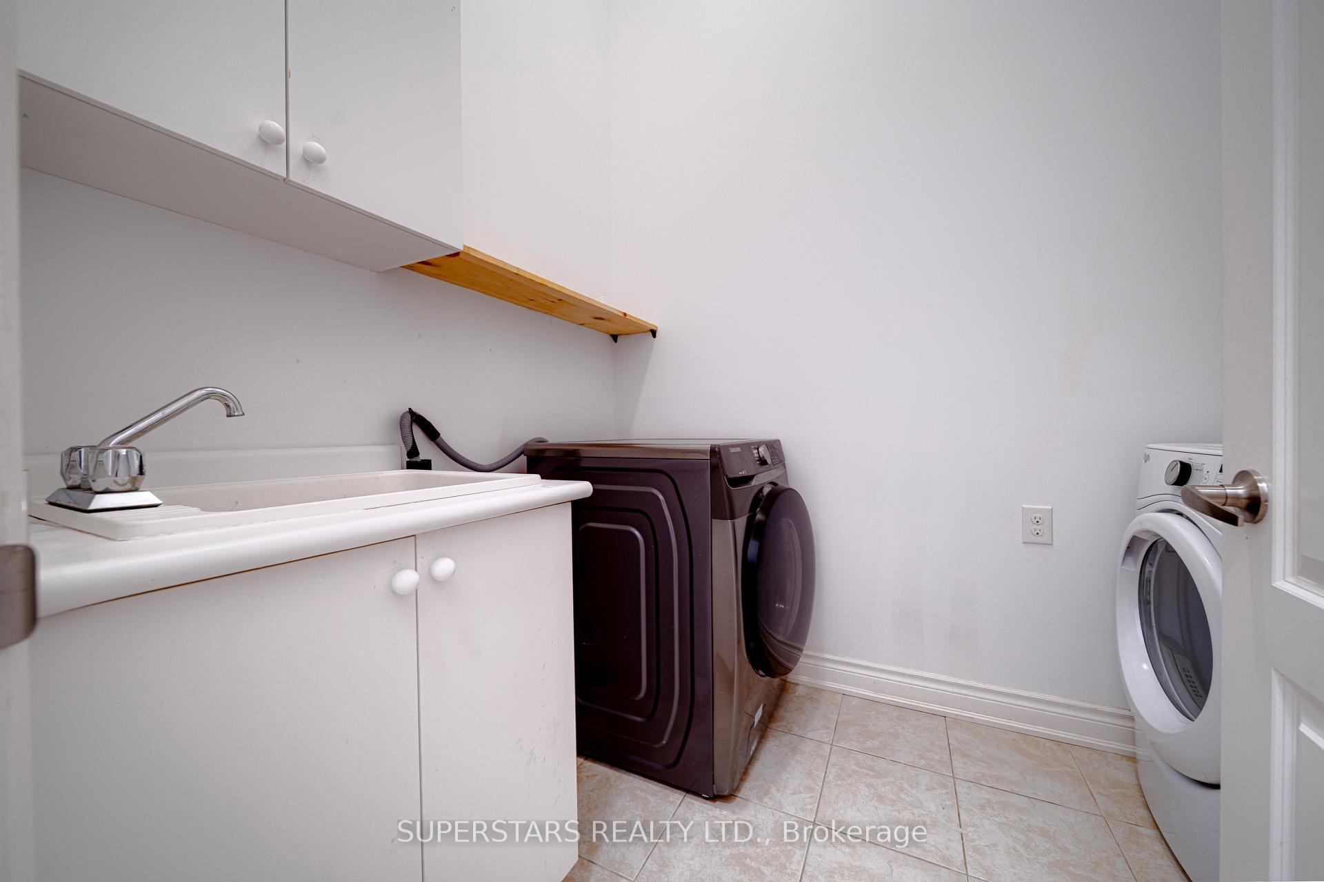 Photo 15 of 6 Temple Avenue, East Gwillimbury, Sharon — HOMEH