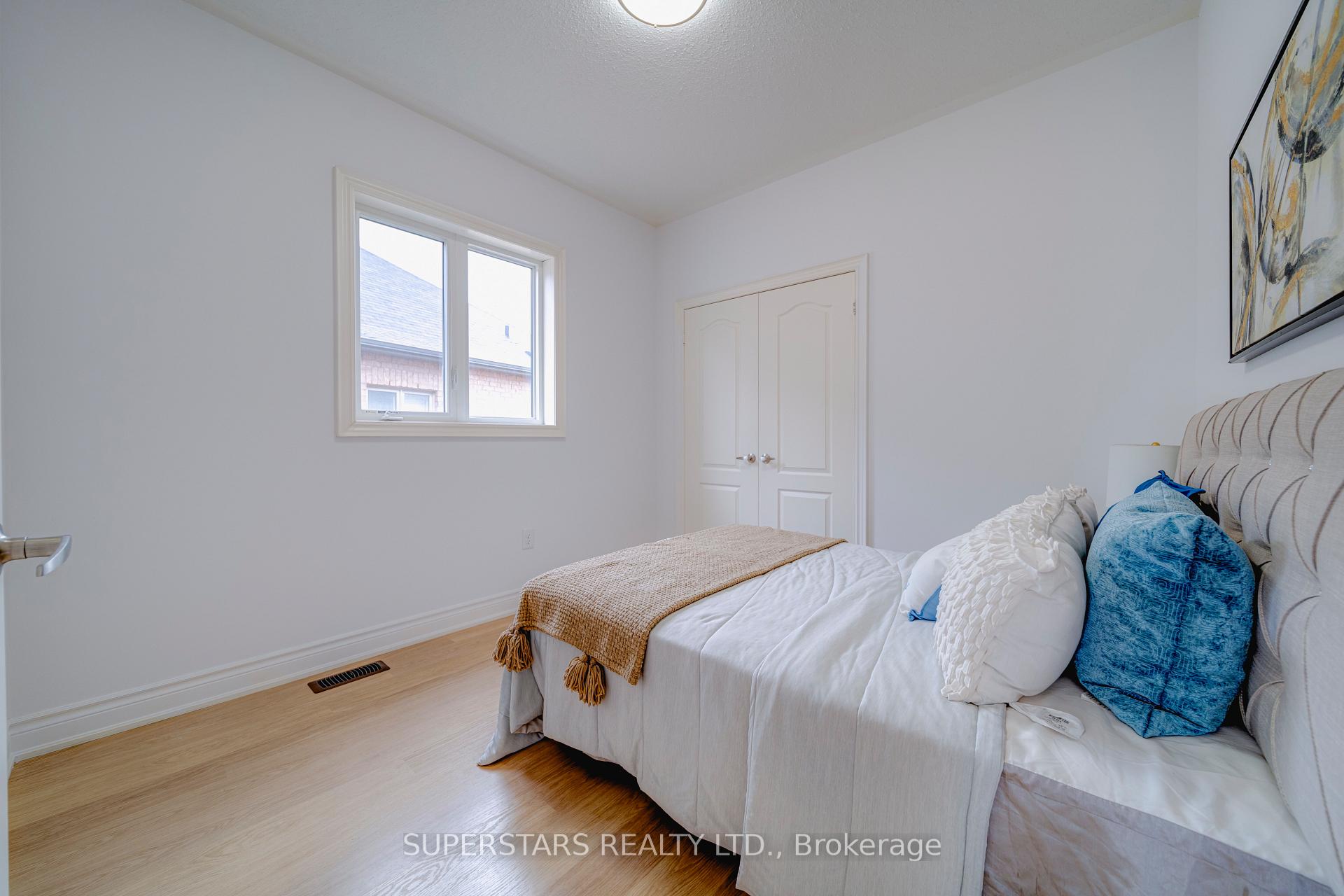Photo 23 of 6 Temple Avenue, East Gwillimbury, Sharon — HOMEH