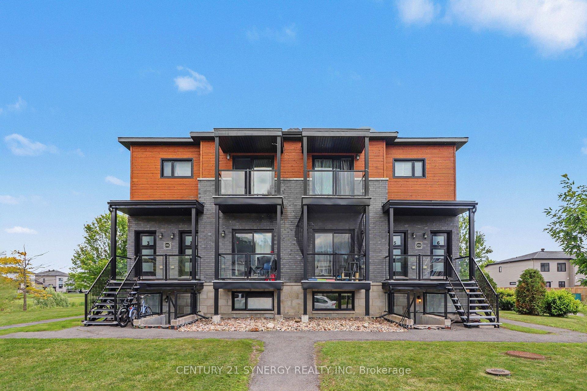 Front of Unit 4, 251 Capri Avenue