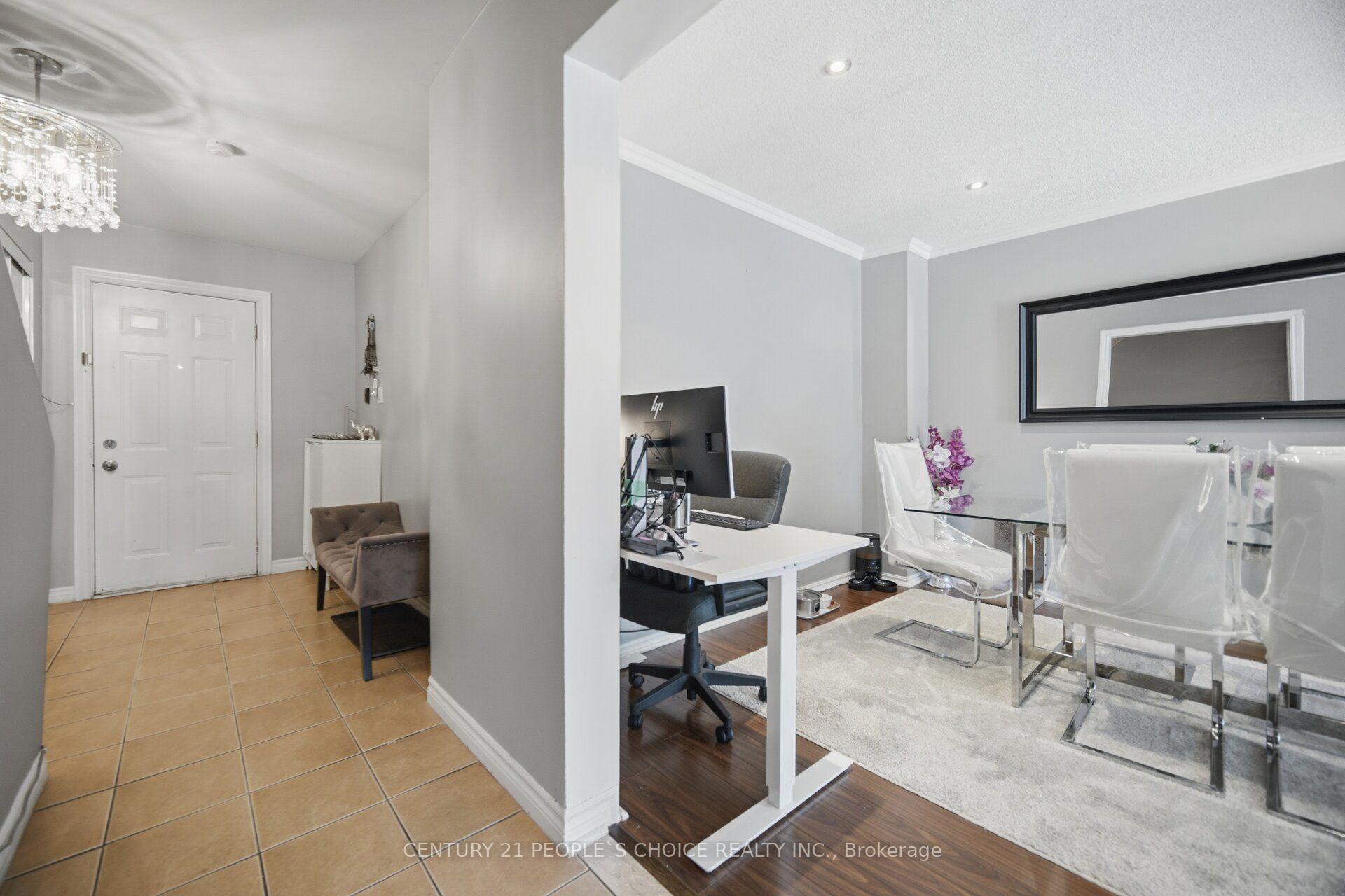 Photo 9 of 79 Fleetwood Crescent, Brampton, Southgate — HOMEH