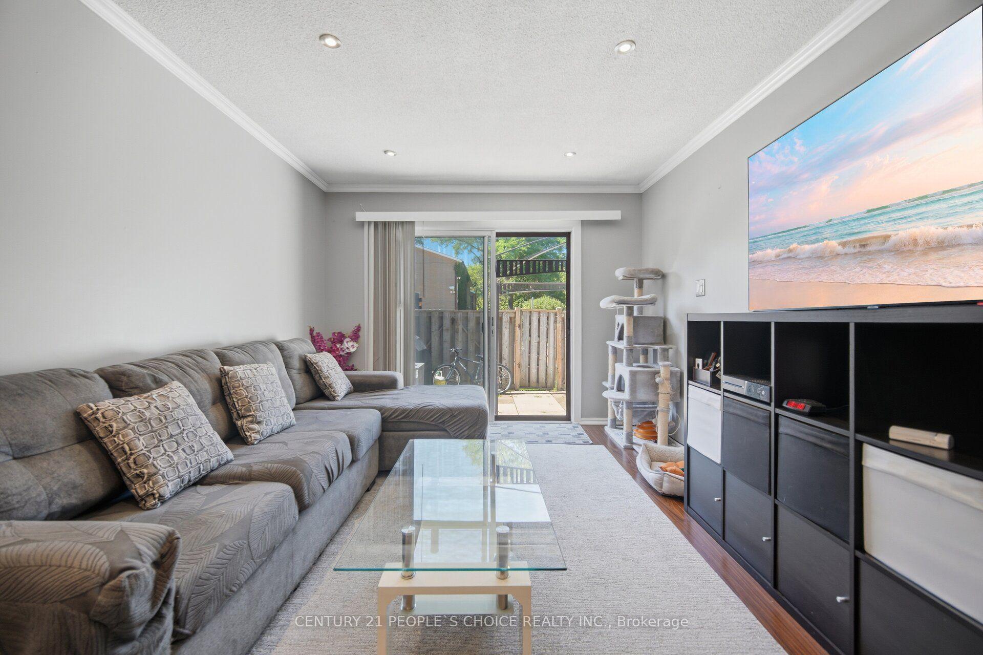 Photo 12 of 79 Fleetwood Crescent, Brampton, Southgate — HOMEH