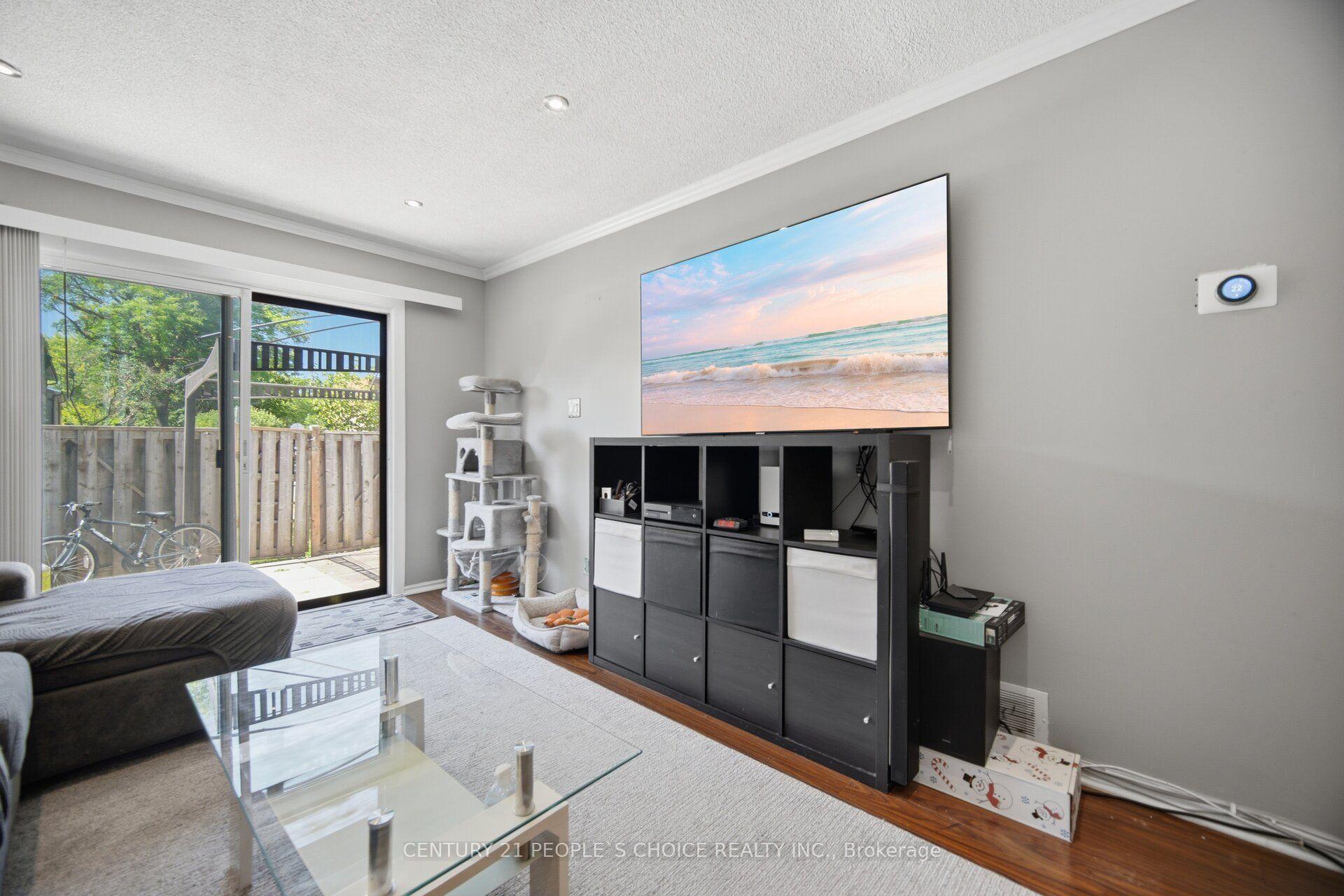 Photo 13 of 79 Fleetwood Crescent, Brampton, Southgate — HOMEH