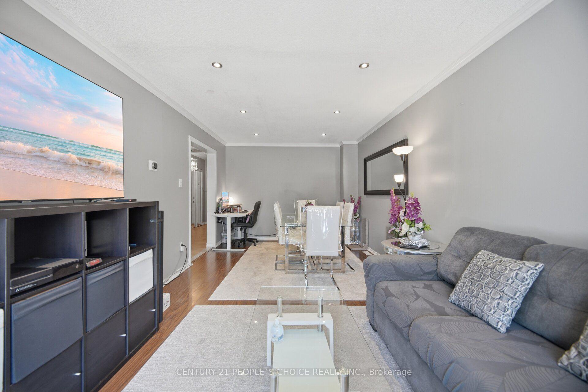 Photo 15 of 79 Fleetwood Crescent, Brampton, Southgate — HOMEH