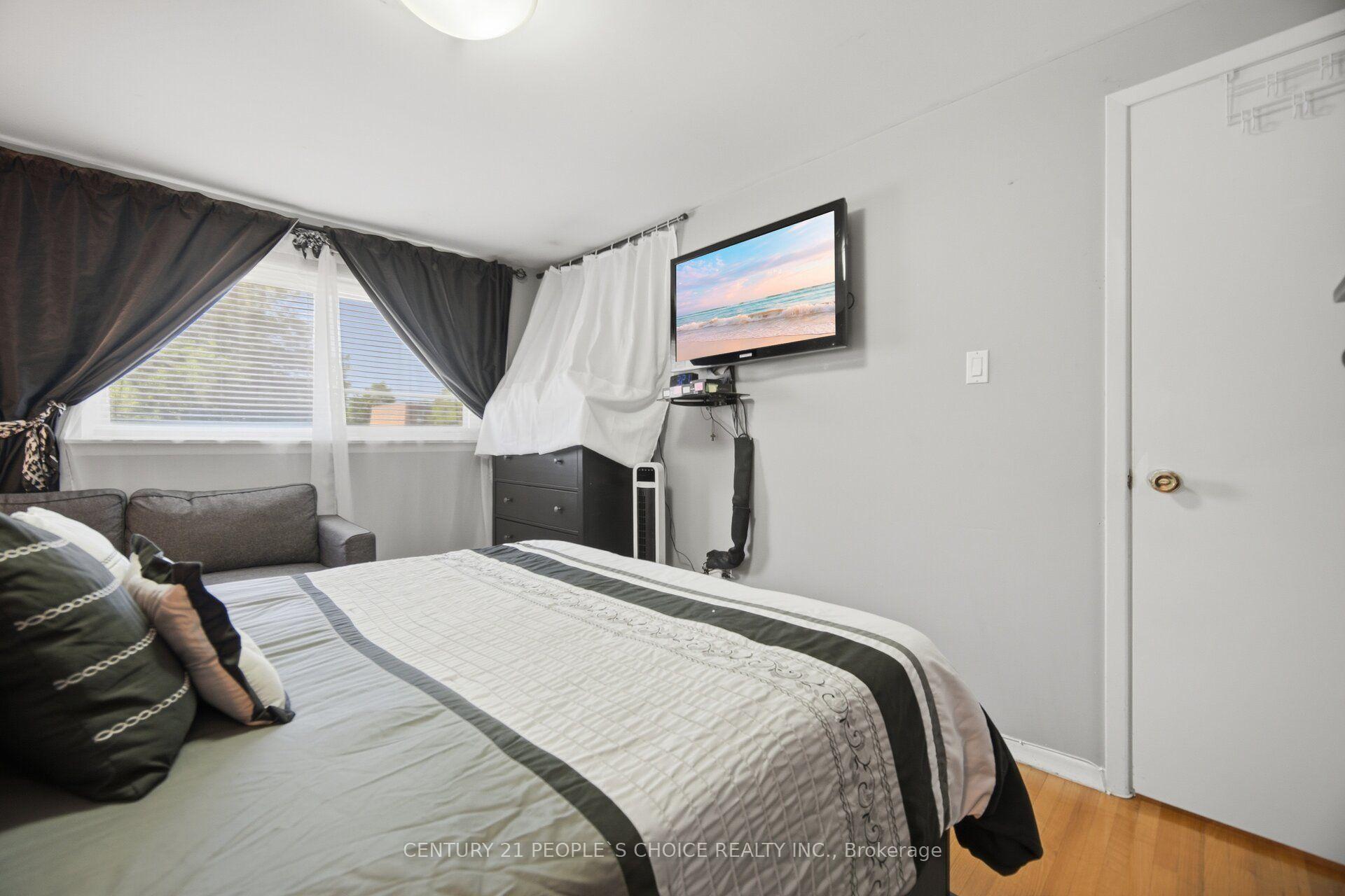 Photo 23 of 79 Fleetwood Crescent, Brampton, Southgate — HOMEH