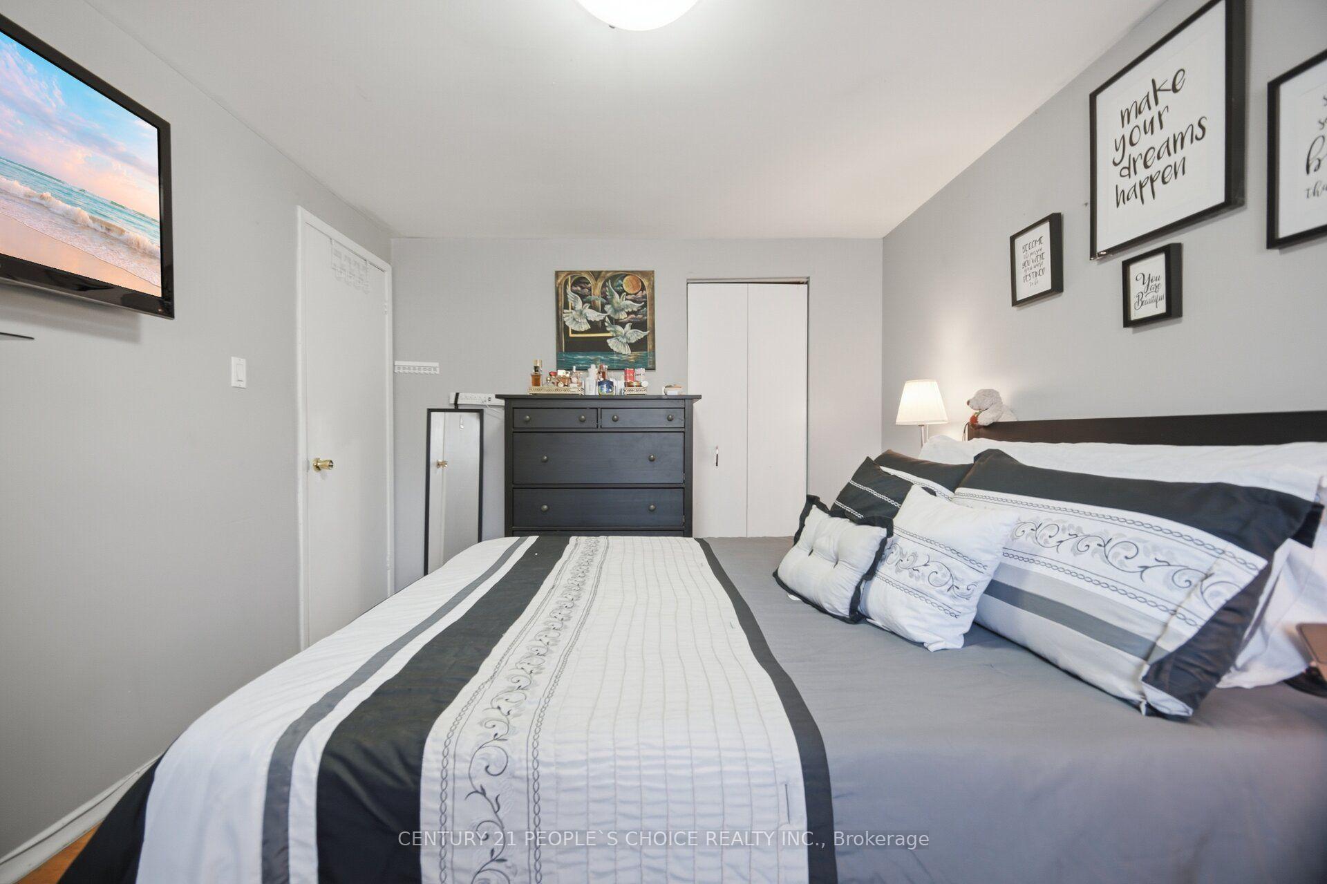 Photo 24 of 79 Fleetwood Crescent, Brampton, Southgate — HOMEH