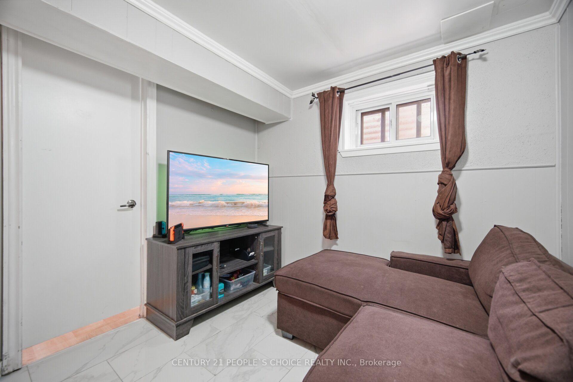 Photo 38 of 79 Fleetwood Crescent, Brampton, Southgate — HOMEH