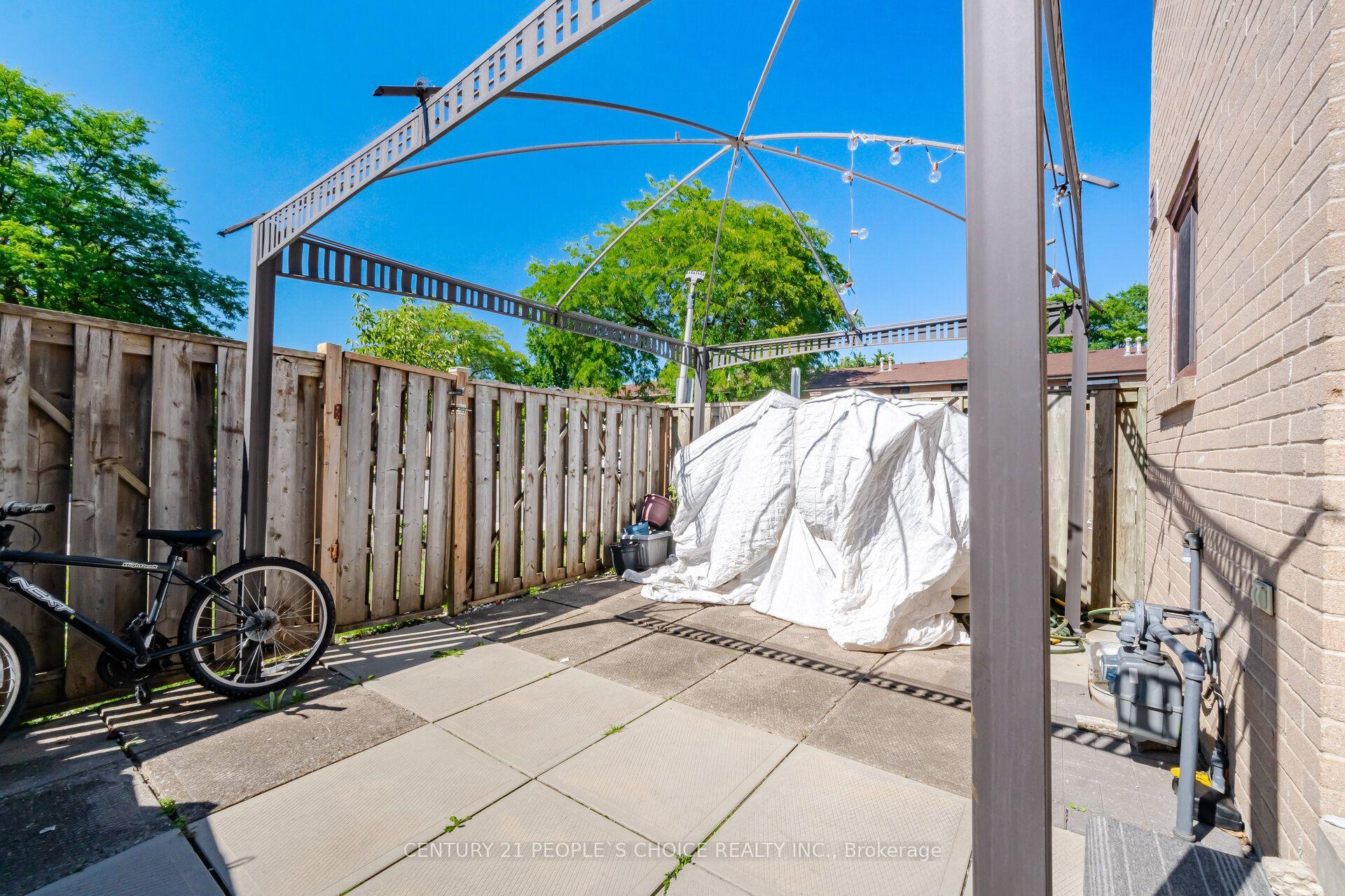 Photo 48 of 79 Fleetwood Crescent, Brampton, Southgate — HOMEH