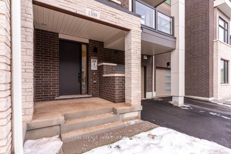 Photo 4 of 1309 Anthonia Trail, Oakville, Joshua Meadows — HOMEH